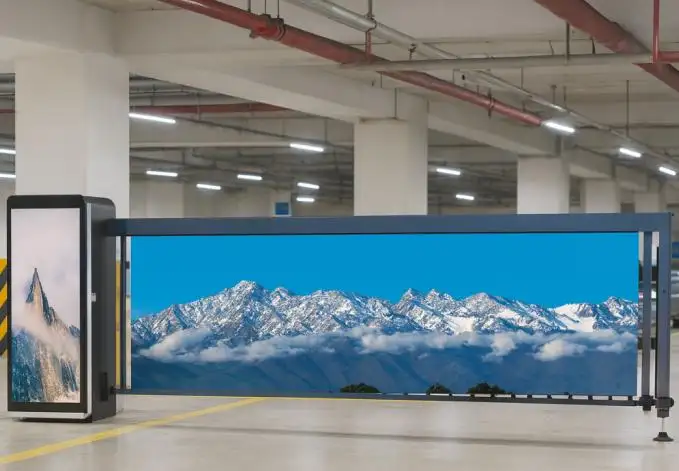 Porte de stationnement pour centre commercial