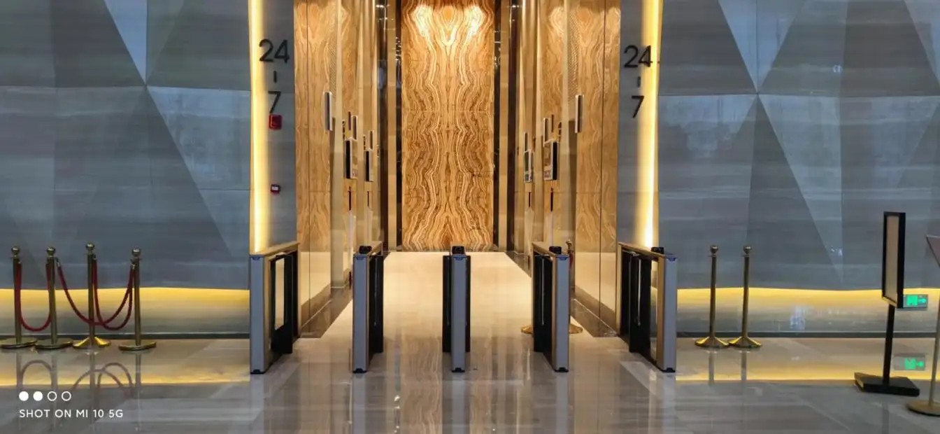 Fournisseur de tourniquets à barrière de rabat pour immeuble de bureaux